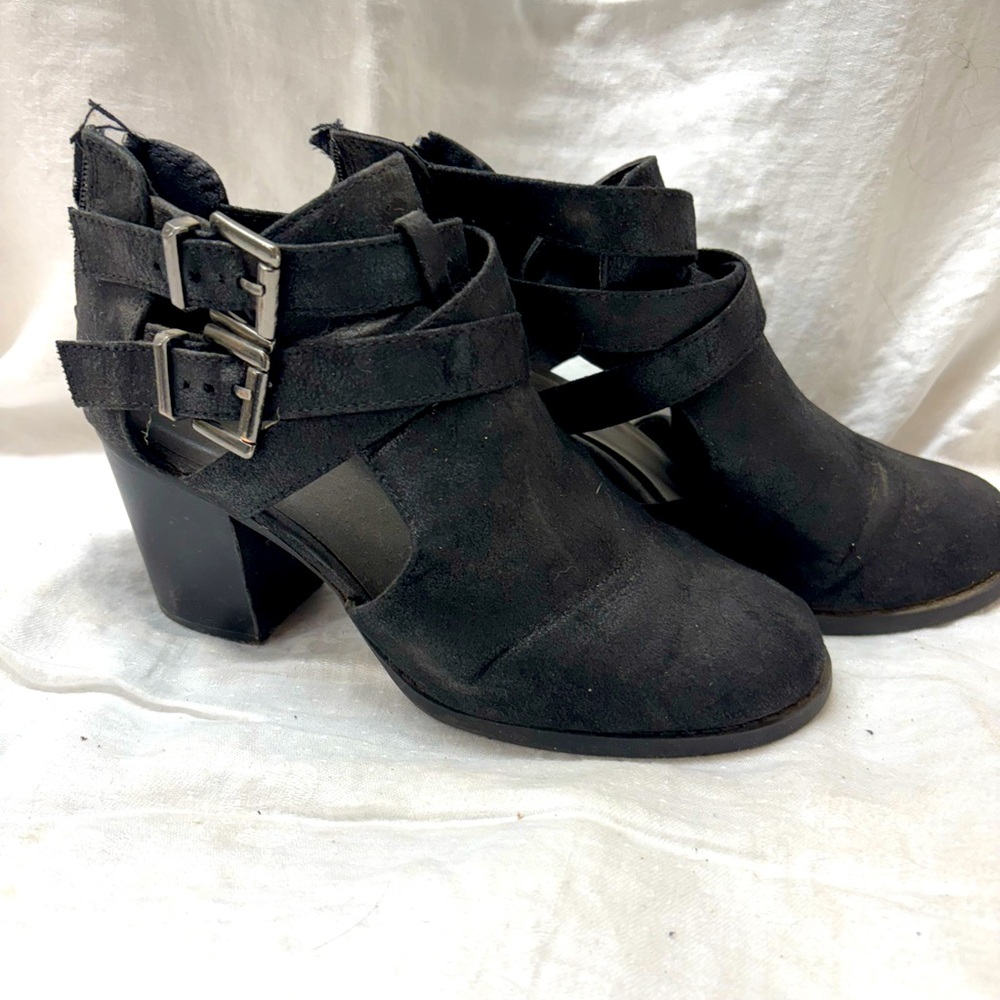 Super cute and comfy chunky heel booties